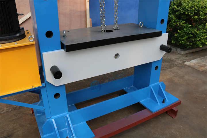 Máy ép thủy lực chữ C có thể điều khiển bằng PLC không 2