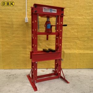 Máy ép thủy lực 30 tấn DBK SD0404B