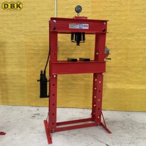 Máy ép thủy lực 50 tấn DBK